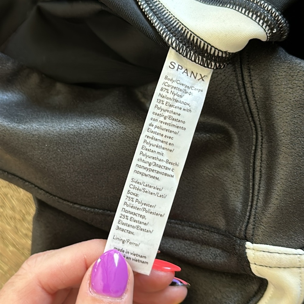 SPANX Faux Leather Side Stripe Leggings - Picture 7 of 12